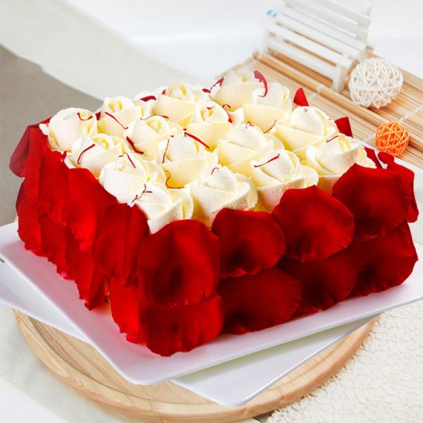 玫瑰情人---玫瑰花瓣蛋糕